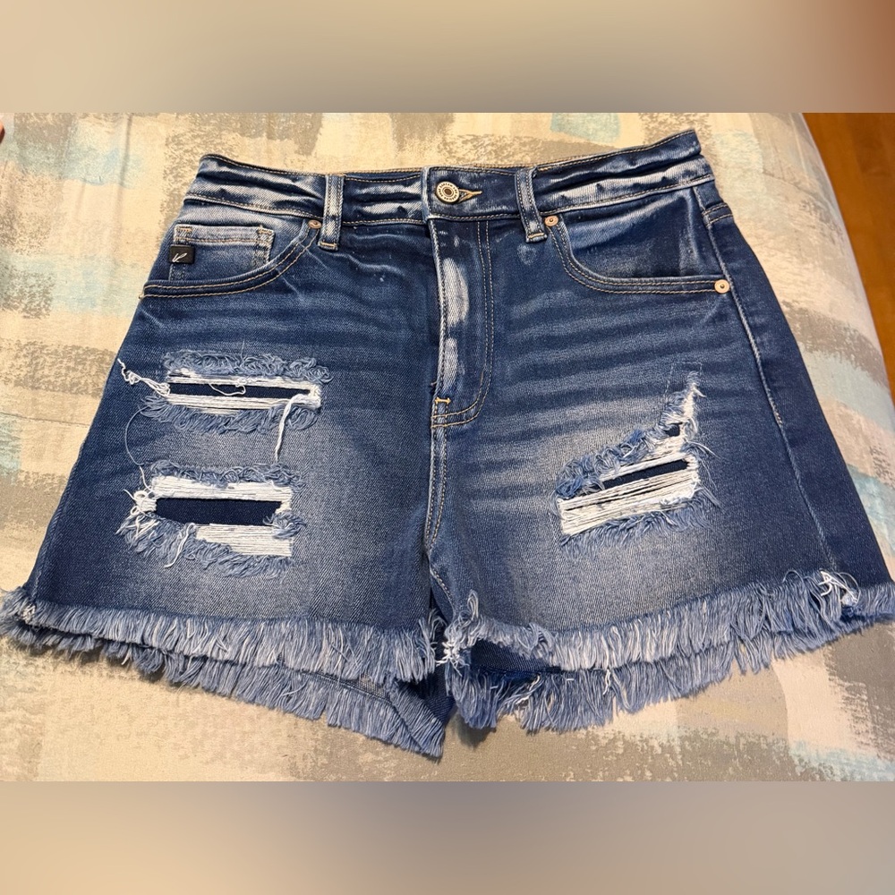 Distressed Mid-rise Women’s Denim Shorts